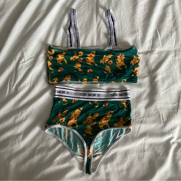 Underwear set **SEE DESCRIPTION FOR SIZES** - Picture 2 of 2